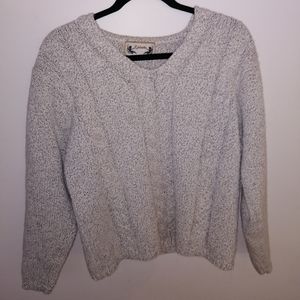 Beautiful vintage knit sweater